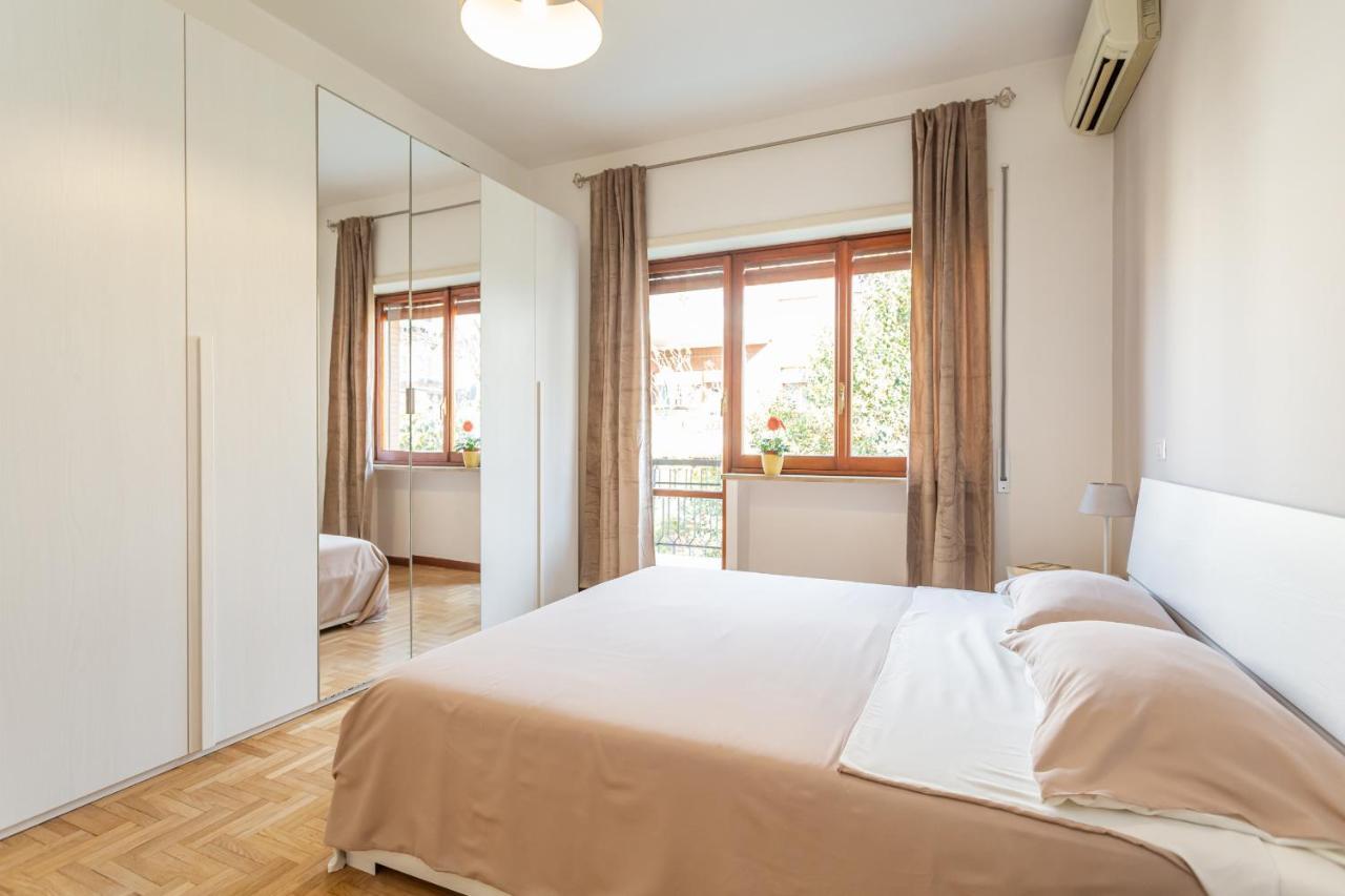 St Peter Cozy 2 Bdr Apartment With Garage Rome Extérieur photo
